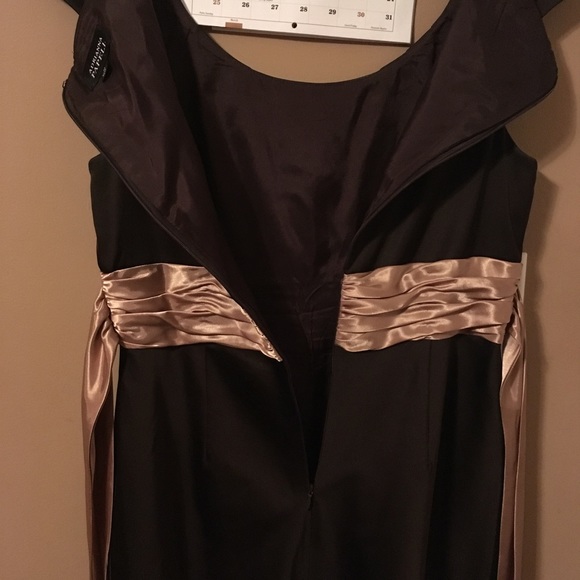5 for $25❗️Adrianna Papell Formal Dress 👗 - Picture 6 of 8